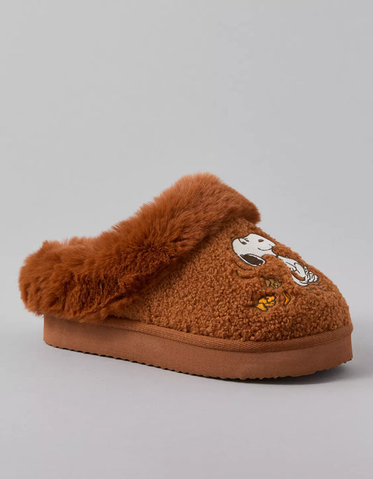 AE Snoopy Fall Scuff Slipper
