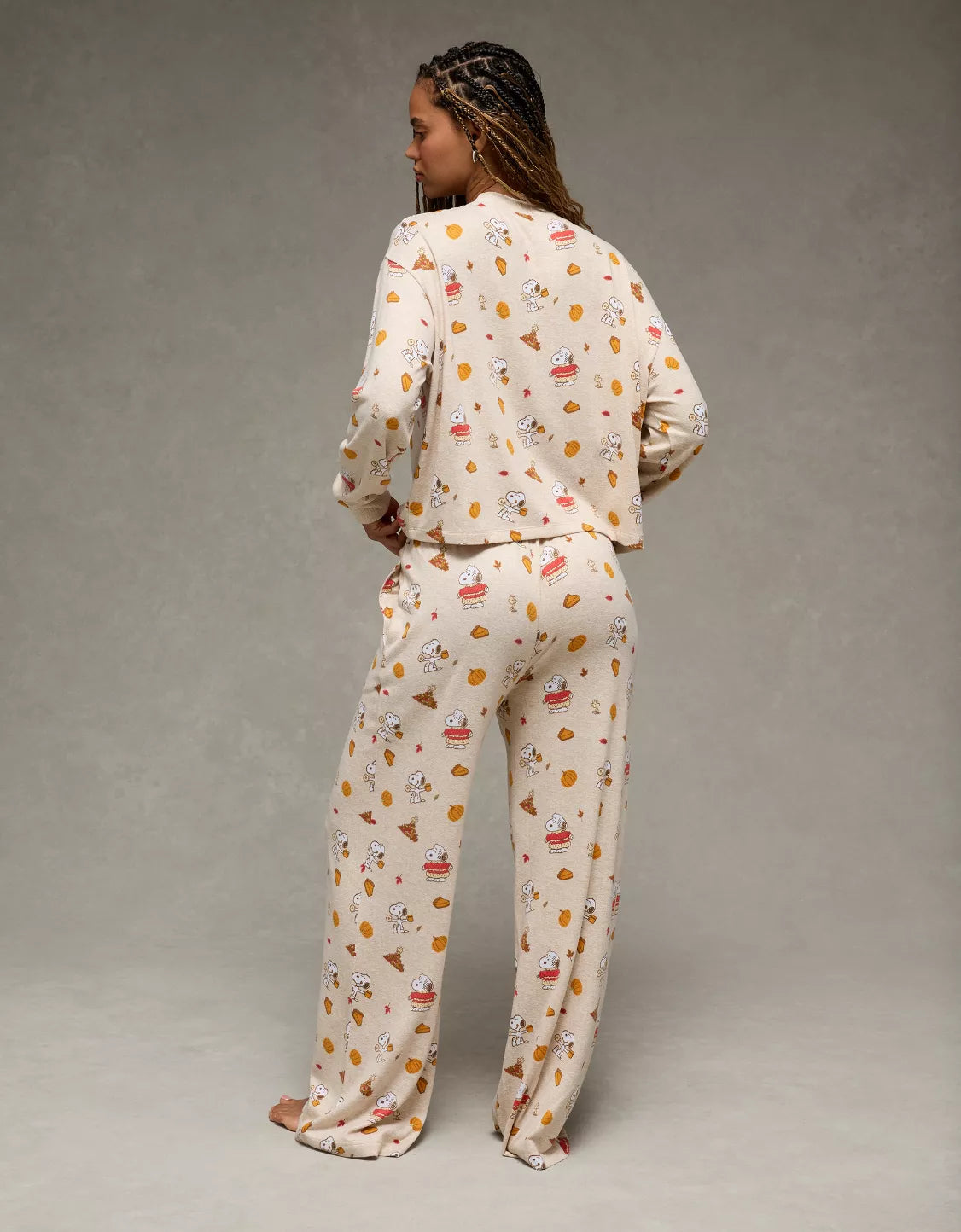 AE Luxe Plush Snoopy Fall Long-Sleeve & Pant Pijama Set