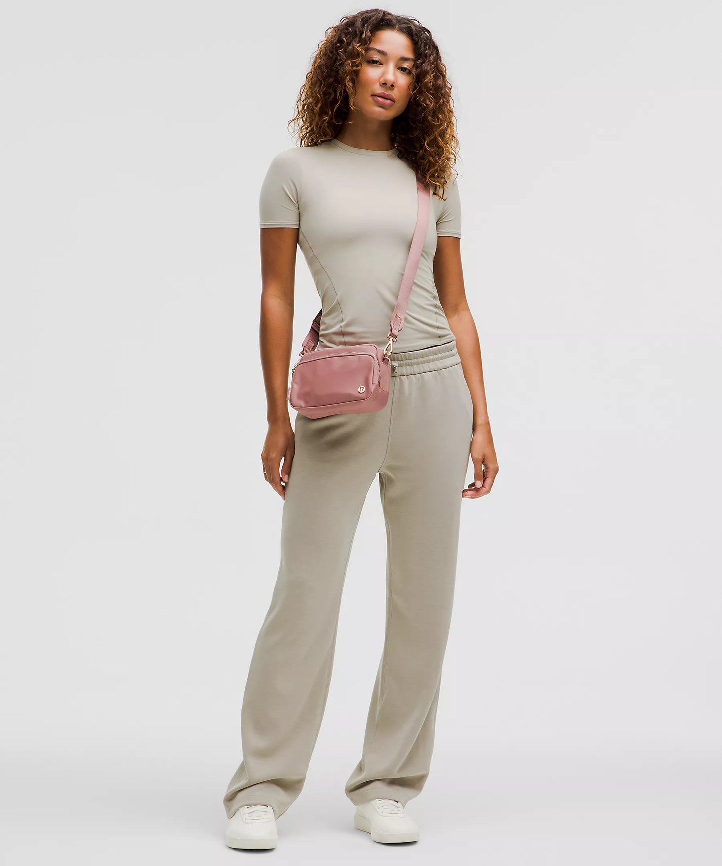 Everywhere Crossbody Bag 2L Metal Hardware