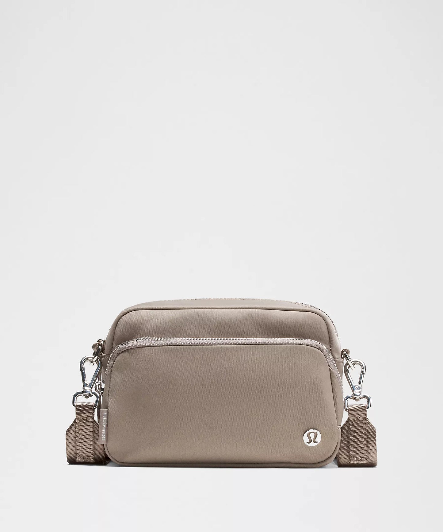 Everywhere Crossbody Bag 2L Metal Hardware