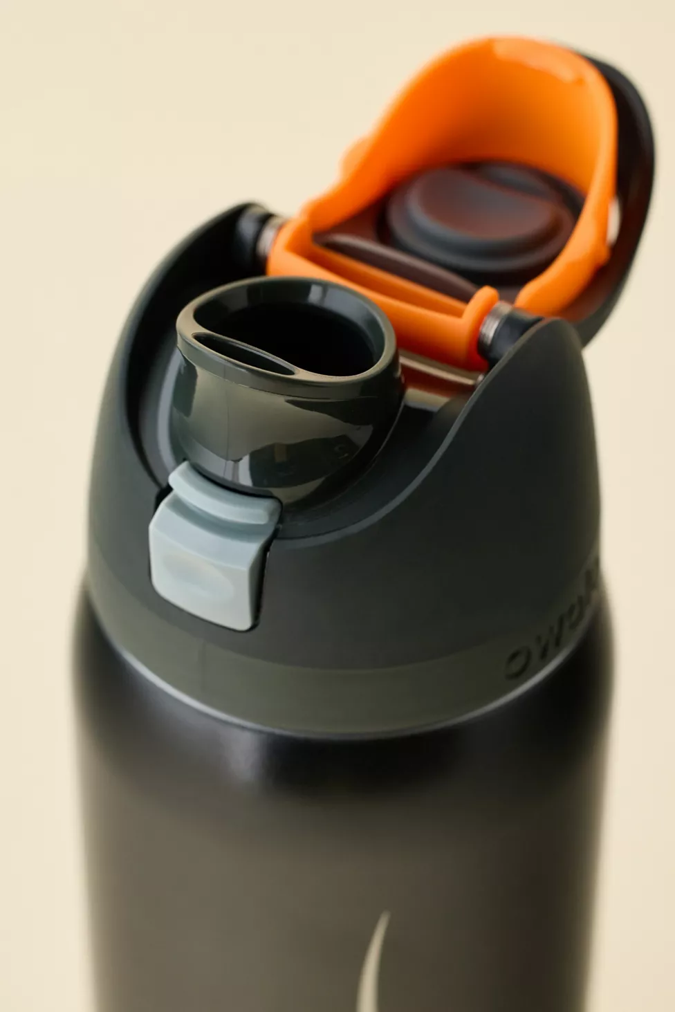 Owala UO Exclusive Flames FreeSip 32 oz Water Bottle